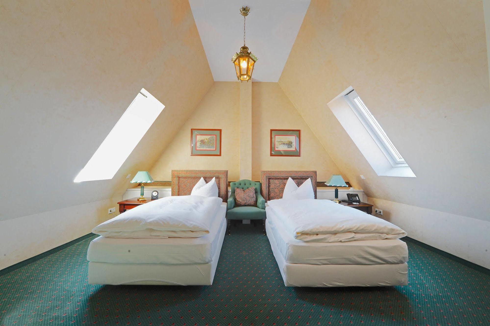 Ringhotel Villa Westerberge Aschersleben Bagian luar foto