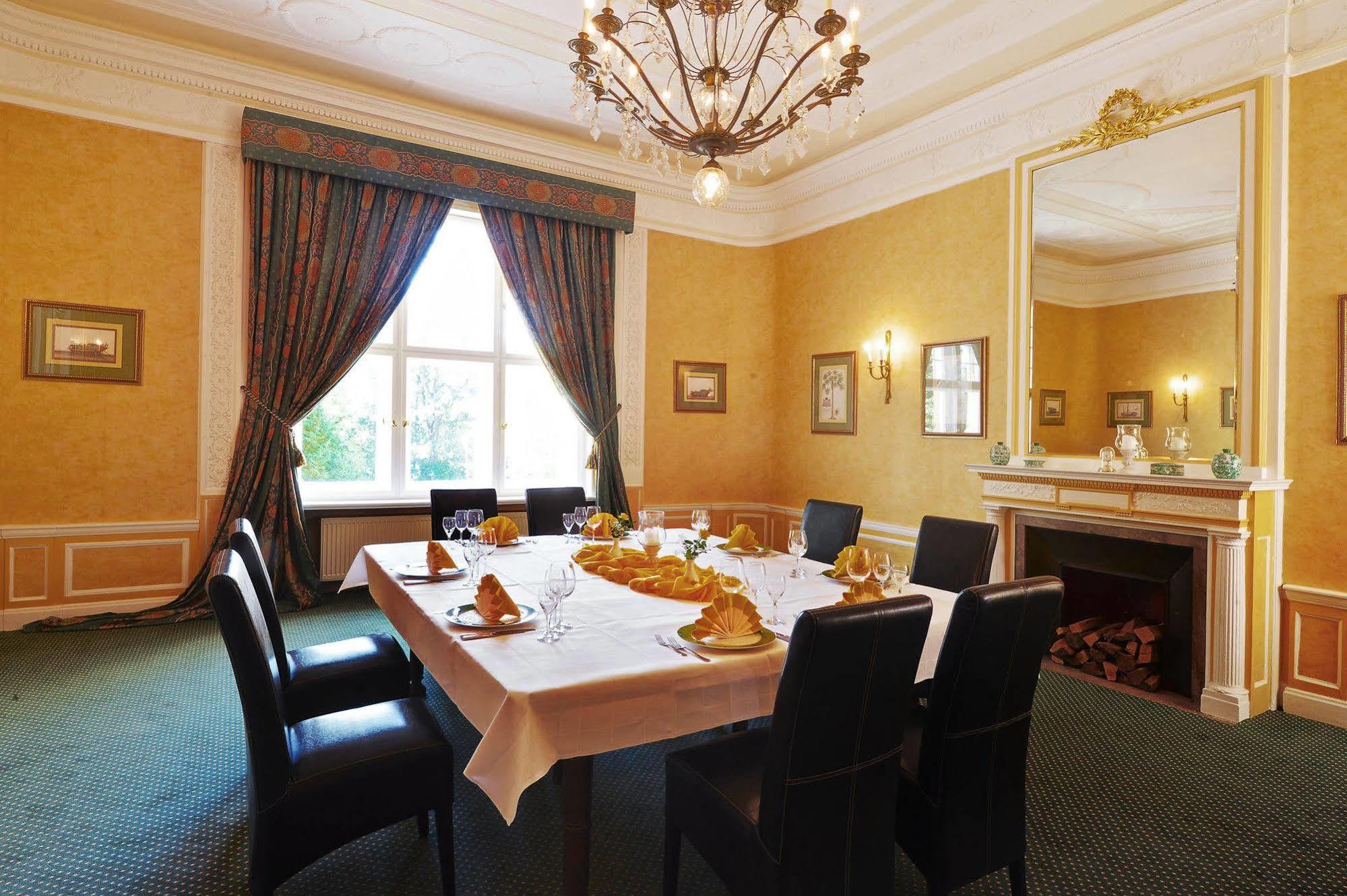 Ringhotel Villa Westerberge Aschersleben Bagian luar foto